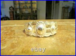 EXTRA FINE! OLD 1940's Navajo Sterling Silver APPLIED SHIELD Bracelet