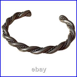 Hand Constructed VINTAGE NAVAJO STERLING SILVER BRACELET