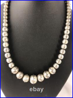 Hand Stamped Bench Graduated Sterling Silver Navajo Pearls Necklace 20 335