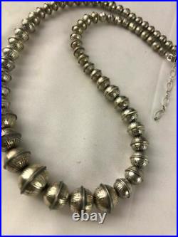 Hand Stamped Bench Navajo Pearls Graduated Sterling Silver Bead Necklace 18 335