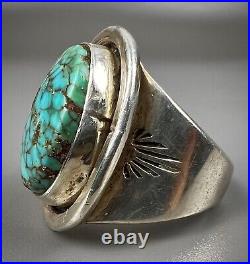 Large Vintage Navajo Sterling Silver Spiderweb Turquoise Domed Ring NICE STONE