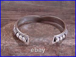 Native American Sterling Silver Ribbed Melon 1/2 V Bracelet by Thomas Charley