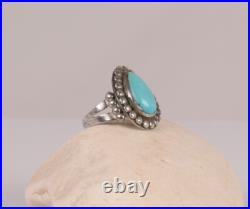 Navajo Jewelry Sterling Silver and Turquoise Ring Mid / Late 20th Century