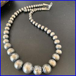 Navajo Pearls Graduated Sterling Silver Round Seamless Bead Necklace 22