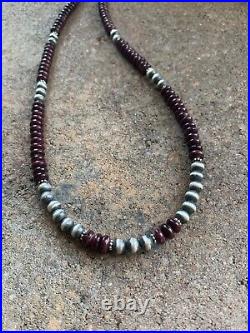 Navajo Sterling Silver Purple Spinyoyster Necklace 18 Inch