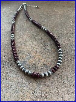 Navajo Sterling Silver Purple Spinyoyster Necklace 18 Inch