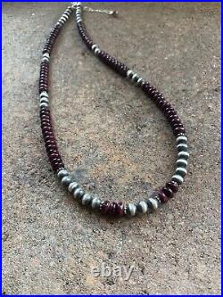 Navajo Sterling Silver Purple Spinyoyster Necklace 18 Inch