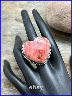 Navajo Sterling Silver Spiny Oyster Heart Ring. Size 9.5. Toadlena