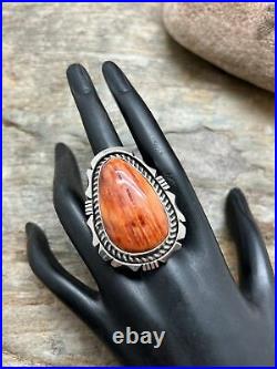 Navajo Sterling Silver Spiny Oyster Ring. Size 7.5. ES