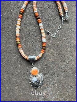 Navajo Sterling silver Spinyoyster necklace pendant