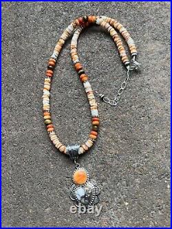 Navajo Sterling silver Spinyoyster necklace pendant