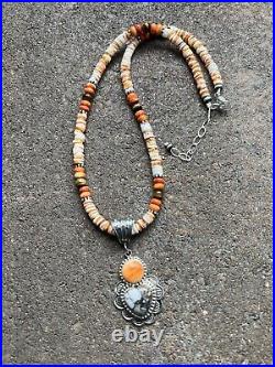 Navajo Sterling silver Spinyoyster necklace pendant