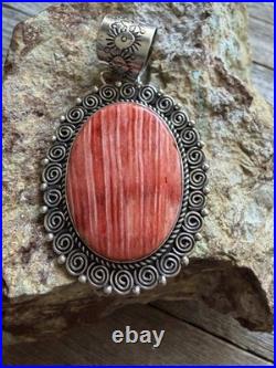 Navajo sterling silver orange spiny oyster pendant Enditto