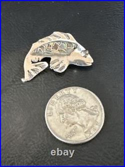 Pava Shell Navajo Sterling Silver Fish Old Pawn Pin Pendant 18153