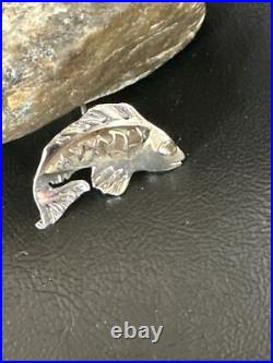 Pava Shell Navajo Sterling Silver Fish Old Pawn Pin Pendant 18153