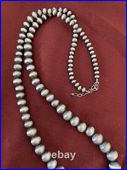 Sterling silver Navajo pearls graduated necklace Bead size 7 mm to 20 mm