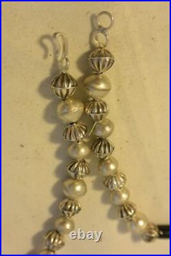 Unsigned Navajo NECKLACE withBLACK CORAL & Sterling Silver Bench & Cone Beads