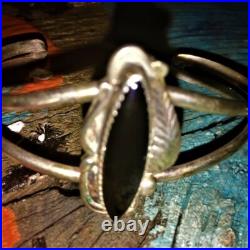 WD Navajo cuff bracelet sterling silver black onyx, leaf berry design